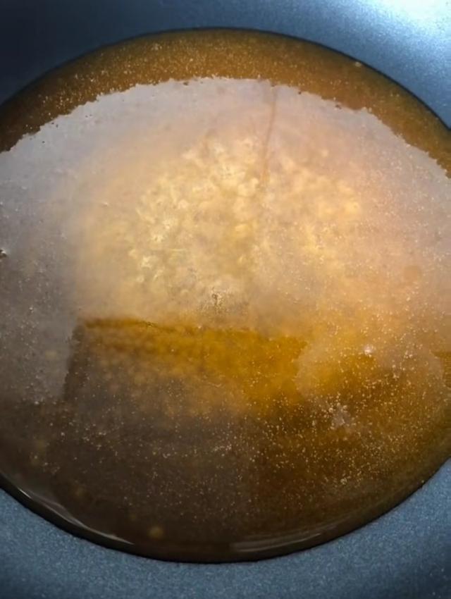 为什么你做的拔丝山药不拔丝呢?这样做的拔丝山药香脆又拔丝