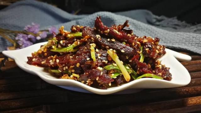 最适合朋友聚餐的家常菜,看着就有食欲,开胃下饭,一上桌就扫光