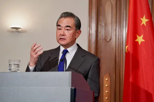 疫情缓解后王毅首次出访,为什么选择这5个欧洲国家?