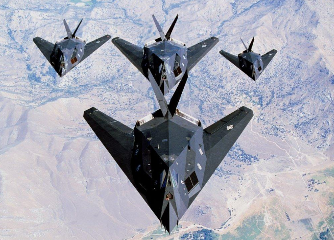美国重启夜鹰战机,F-117重出江湖