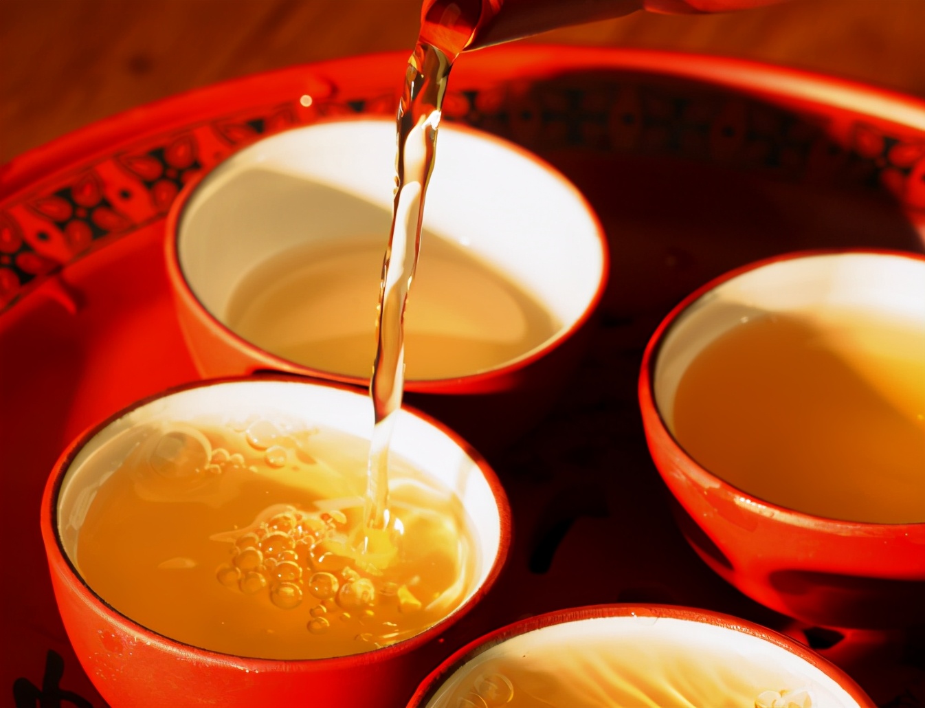 为什么秋季喝茶可以缓解“秋燥”?秋季适合喝的茶,你喝了吗?