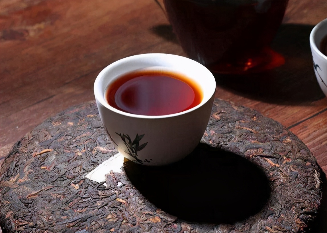 为什么秋季喝茶可以缓解“秋燥”?秋季适合喝的茶,你喝了吗?