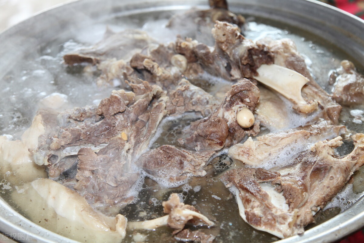 冬天进补吃羊肉?吃羊肉虽好,但要避开这5大禁忌