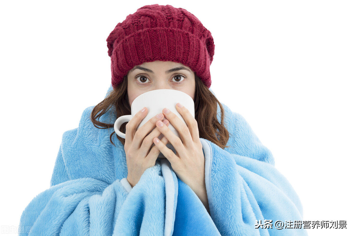 手脚冰凉怎么回事?注册营养师教你药膳食疗“保暖”方法