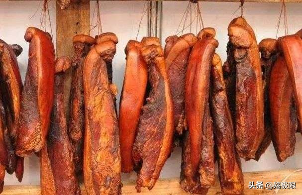多半结石是“吃”出来的,以下4类食物尽量少吃,肾脏更健壮