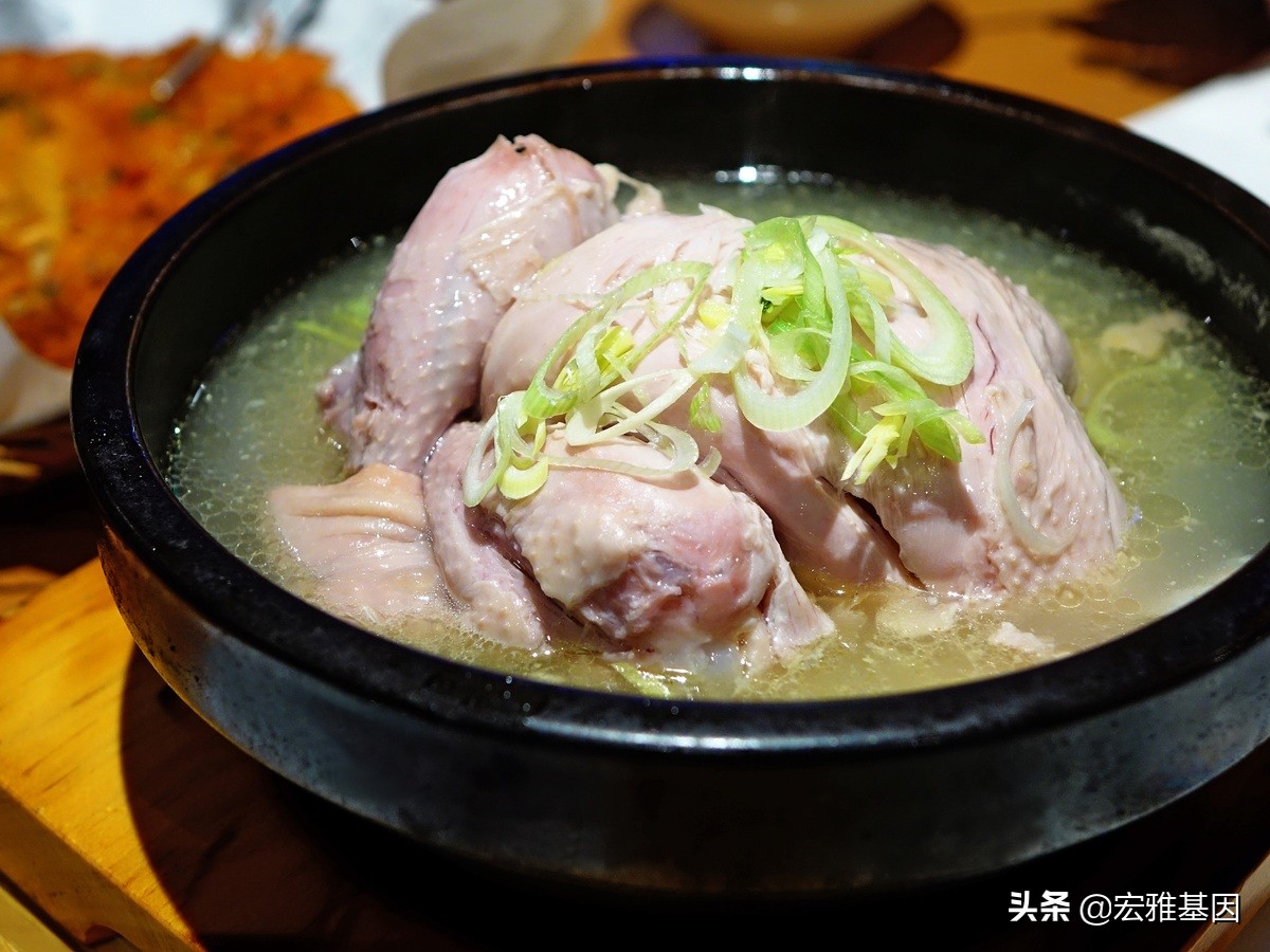 饭前喝汤还是饭后喝汤好?汤煲越久越营养?4个喝汤误区值得了解